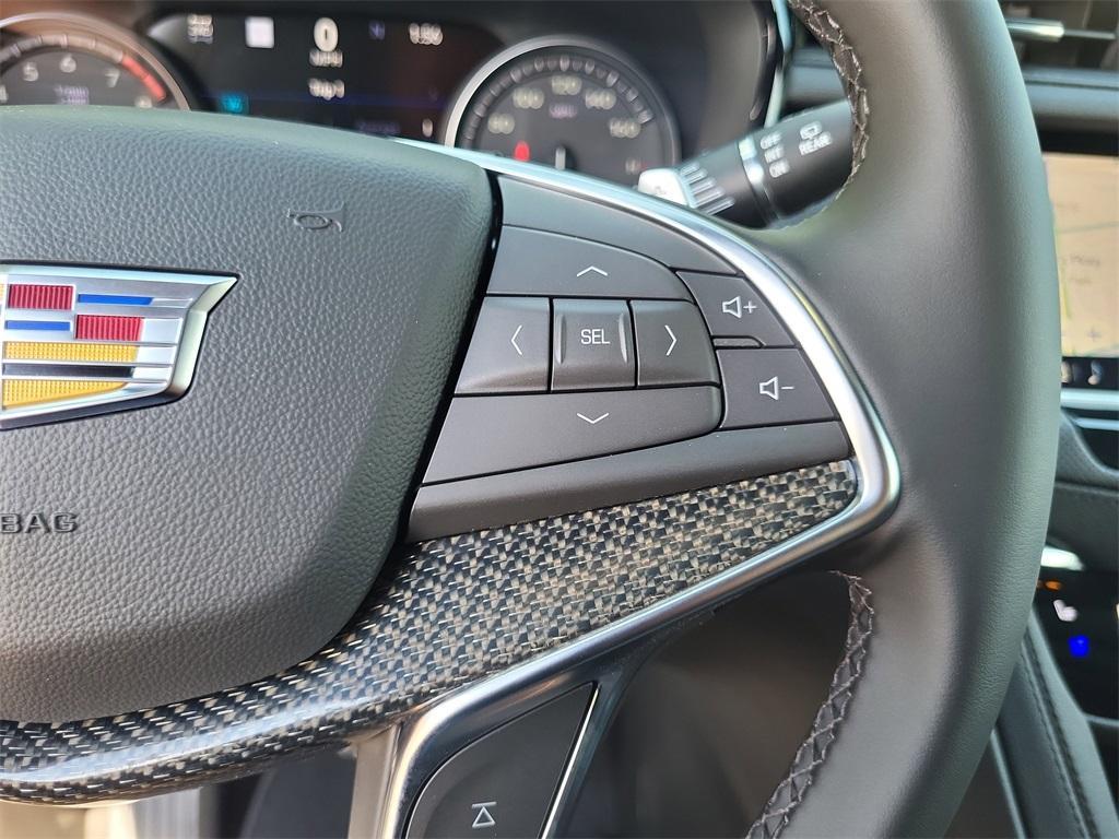 new 2025 Cadillac XT5 car, priced at $63,315