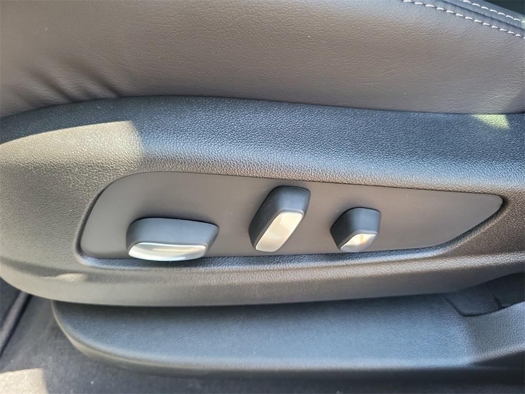 new 2025 Cadillac XT5 car, priced at $63,315