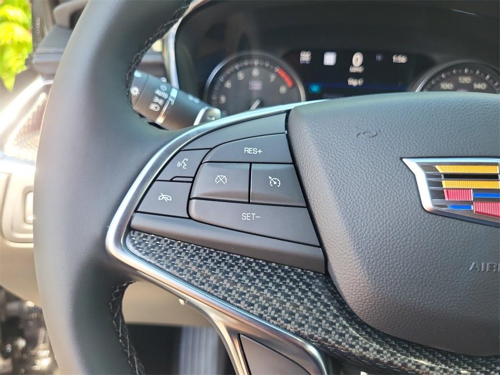 new 2025 Cadillac XT5 car, priced at $63,315