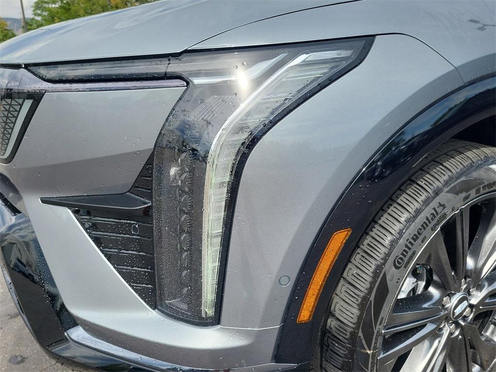 new 2025 Cadillac OPTIQ car, priced at $59,515