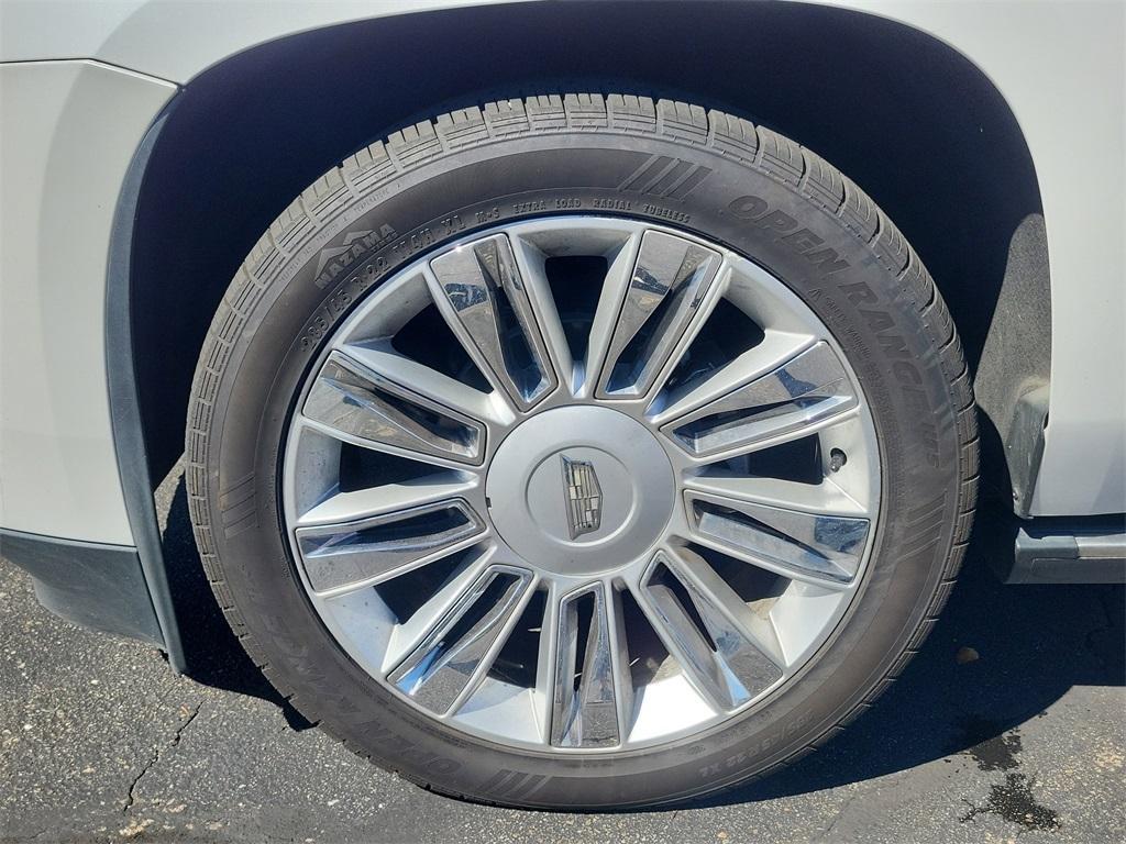 used 2018 Cadillac Escalade ESV car, priced at $24,890