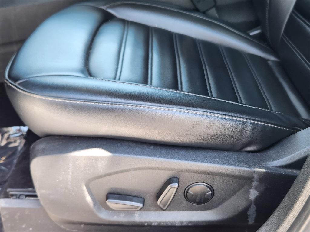 used 2023 Ford Edge car, priced at $20,807