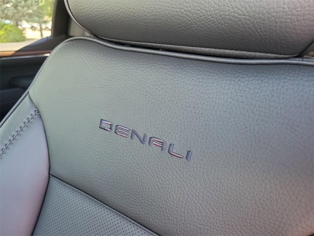 new 2025 GMC Sierra 1500 car, priced at $67,289