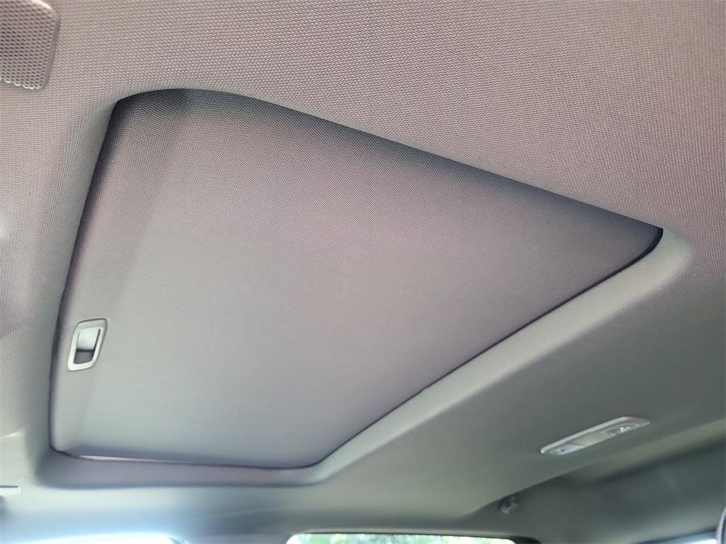 new 2025 GMC Sierra 1500 car, priced at $67,289