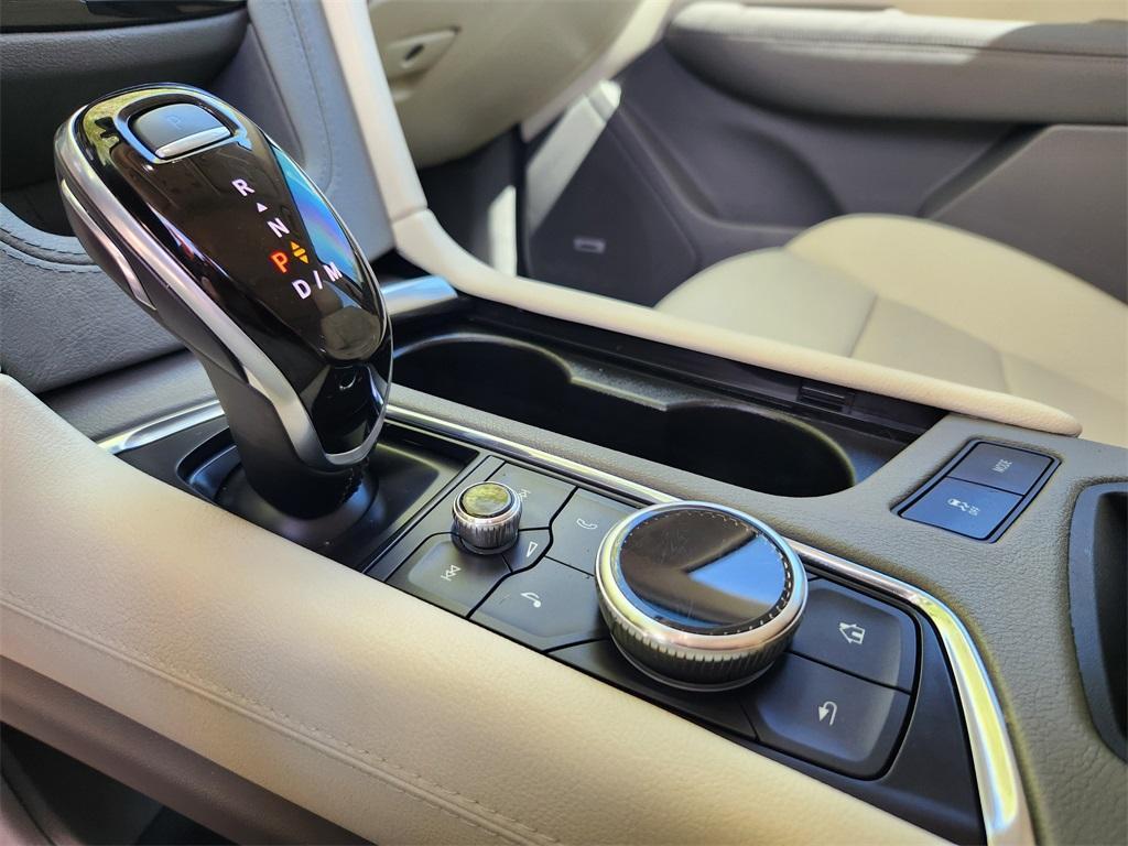 used 2021 Cadillac XT6 car, priced at $37,879