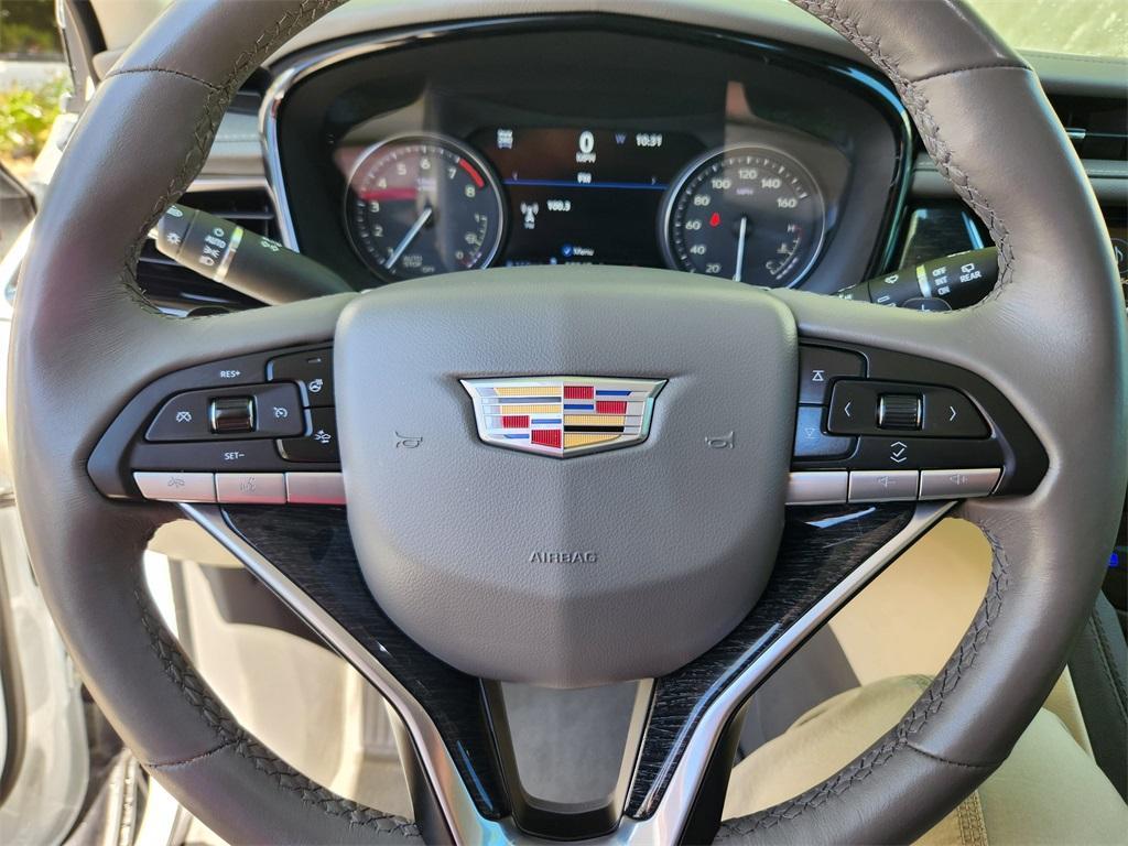 used 2021 Cadillac XT6 car, priced at $37,879