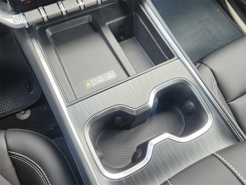 new 2025 GMC Acadia car, priced at $49,425