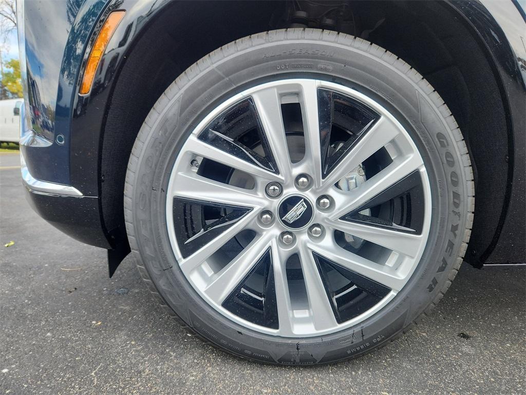 new 2026 Cadillac VISTIQ car, priced at $79,715