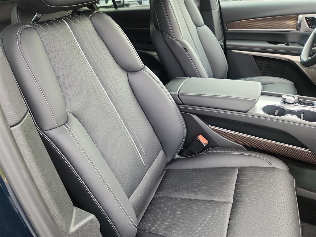 new 2026 Cadillac VISTIQ car, priced at $79,715