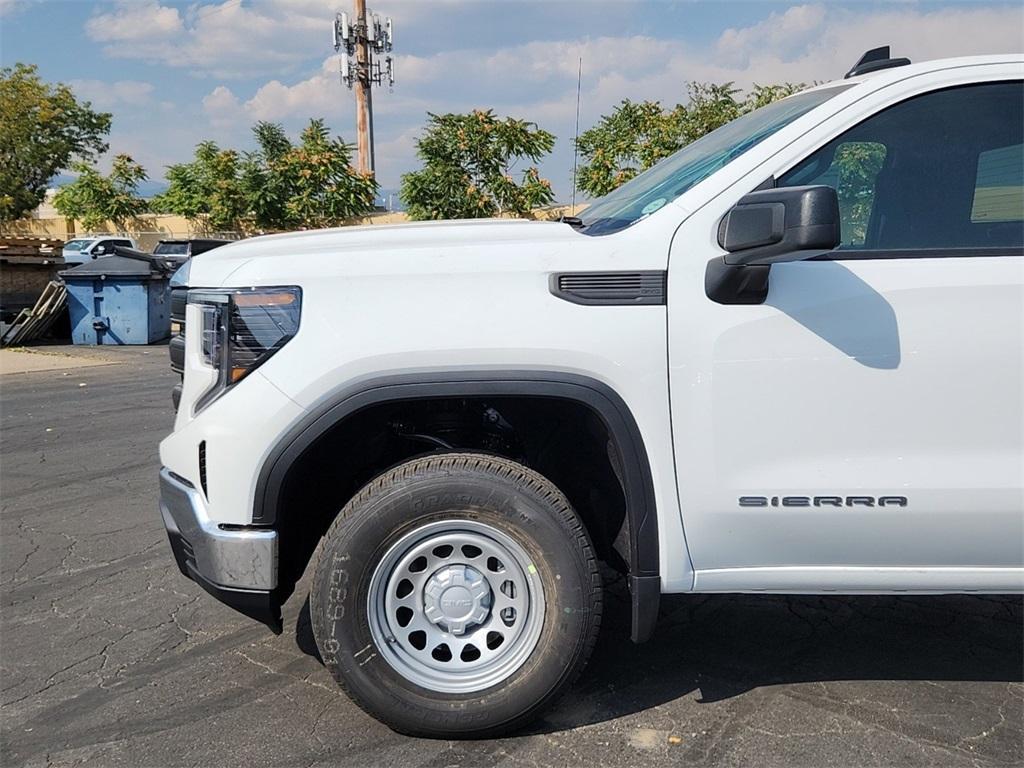 new 2025 GMC Sierra 1500 car, priced at $42,620