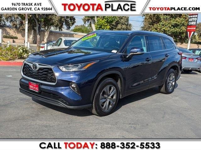 used 2021 Toyota Highlander car, priced at $30,988