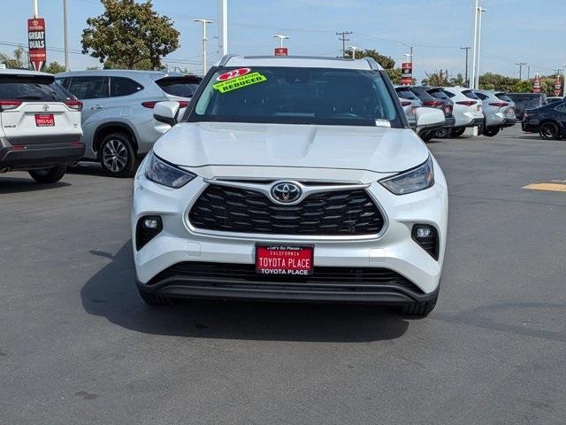 used 2022 Toyota Highlander car, priced at $32,988