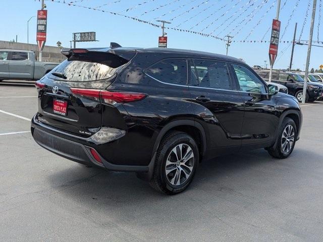 used 2022 Toyota Highlander car, priced at $33,988