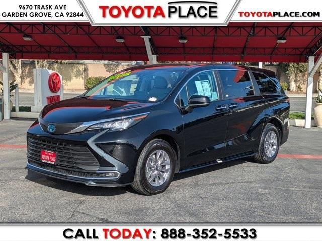 used 2023 Toyota Sienna car, priced at $45,988