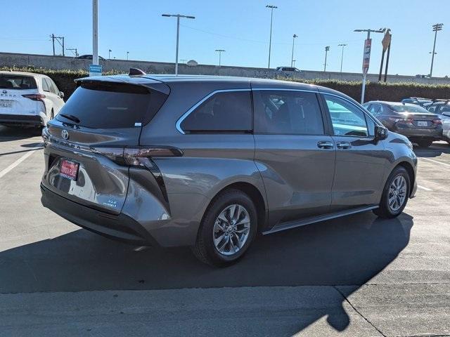 used 2023 Toyota Sienna car, priced at $45,988