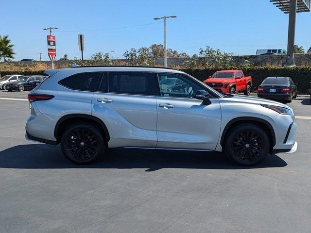 used 2024 Toyota Highlander car, priced at $42,588