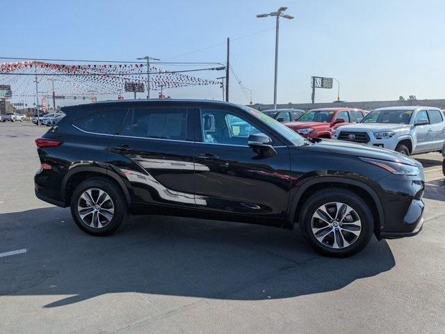 used 2021 Toyota Highlander car, priced at $29,988