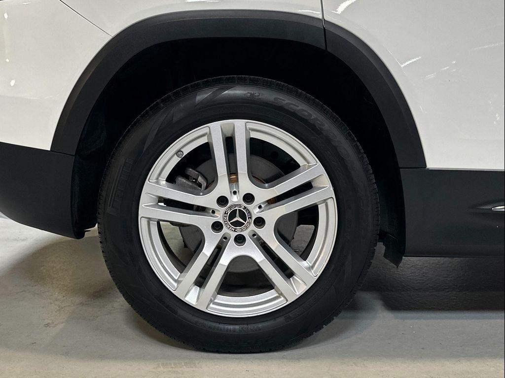 used 2021 Mercedes-Benz GLB 250 car, priced at $26,900
