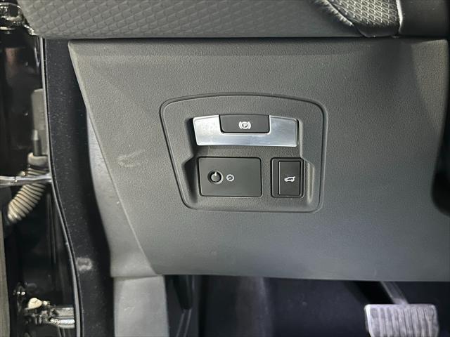 used 2019 Land Rover Range Rover Velar car, priced at $26,990