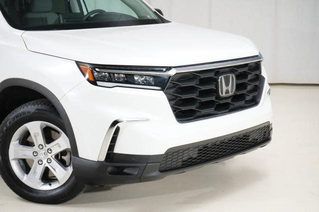 used 2023 Honda Pilot car, priced at $33,980