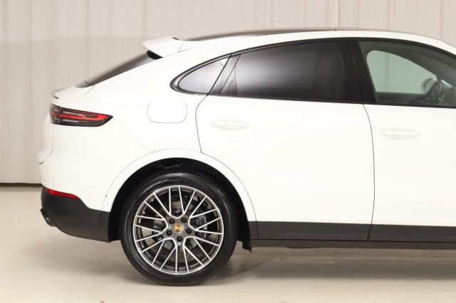 used 2021 Porsche Cayenne car, priced at $42,980
