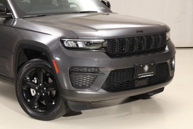 used 2023 Jeep Grand Cherokee car, priced at $33,900