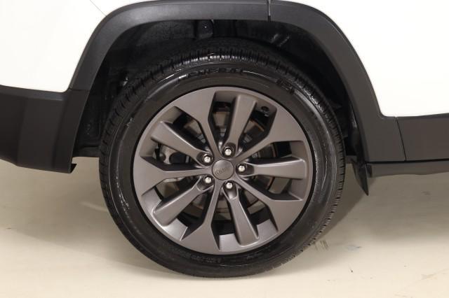 used 2021 Jeep Cherokee car, priced at $23,480