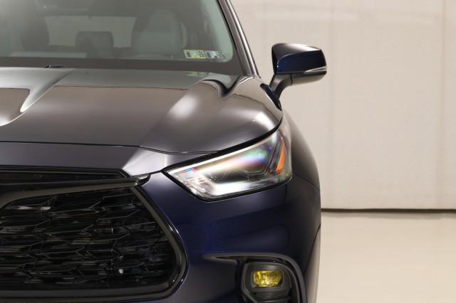 used 2022 Toyota Highlander car, priced at $36,980