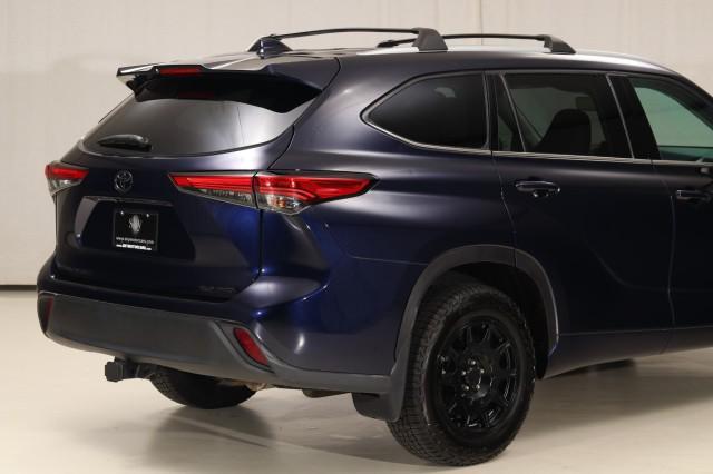 used 2022 Toyota Highlander car, priced at $36,980