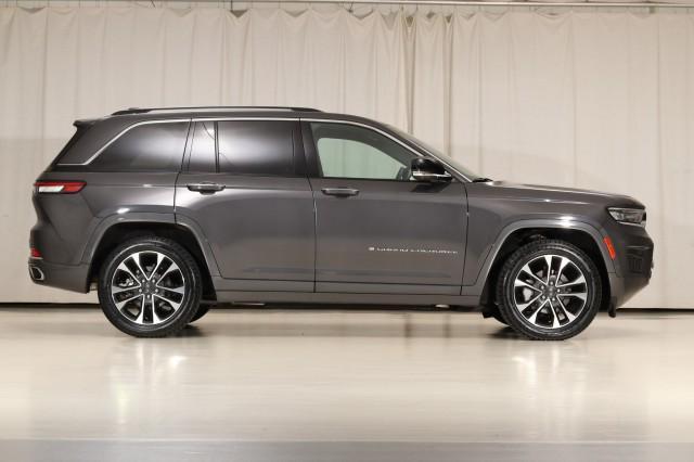 used 2023 Jeep Grand Cherokee car, priced at $34,980