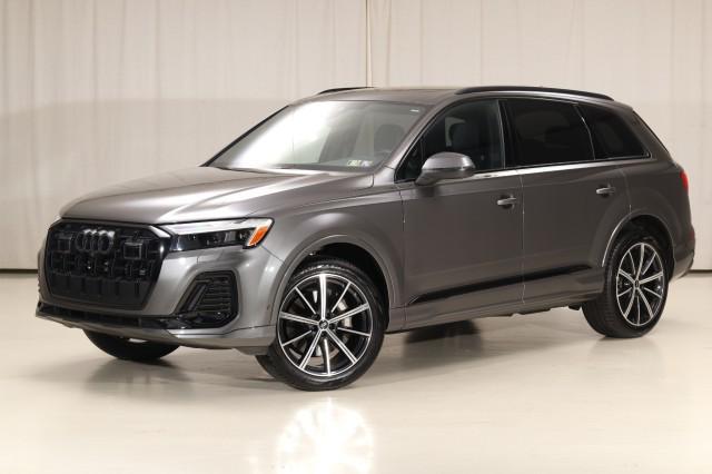 used 2025 Audi Q7 car, priced at $59,900