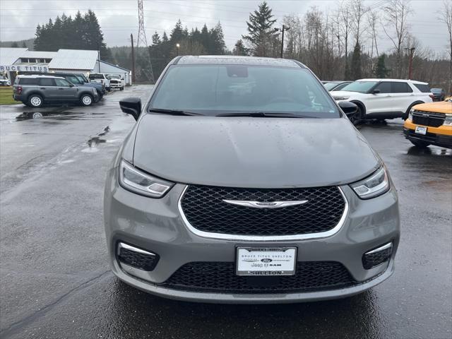 new 2025 Chrysler Pacifica car, priced at $49,135