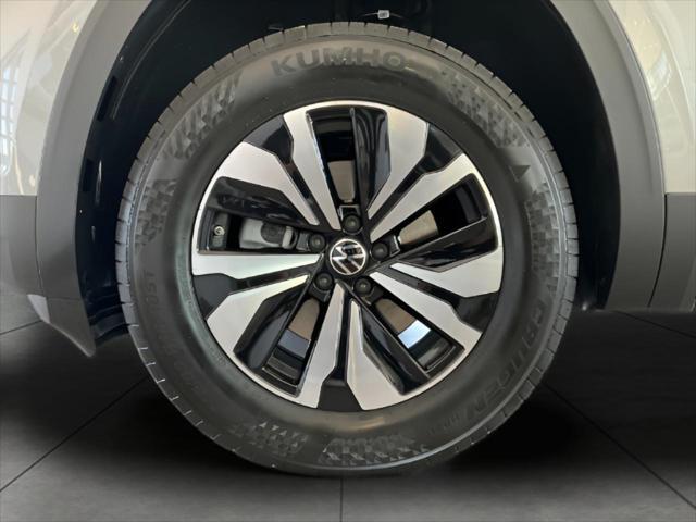 new 2025 Volkswagen Atlas Cross Sport car, priced at $40,134