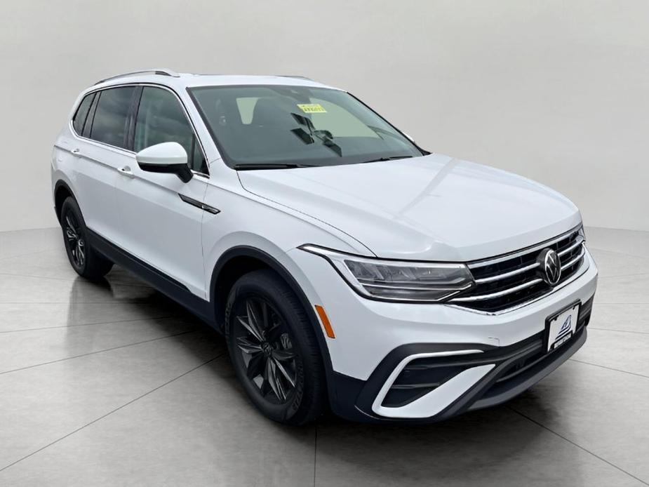 new 2024 Volkswagen Tiguan car, priced at $34,767