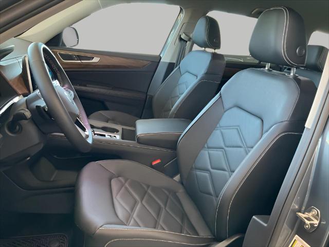 new 2025 Volkswagen Atlas car, priced at $41,006