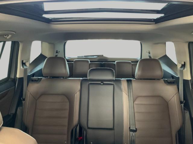 new 2025 Volkswagen Atlas car, priced at $49,072