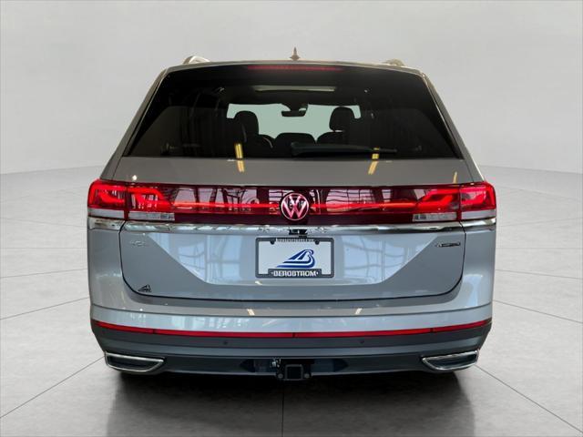 new 2025 Volkswagen Atlas car, priced at $49,072
