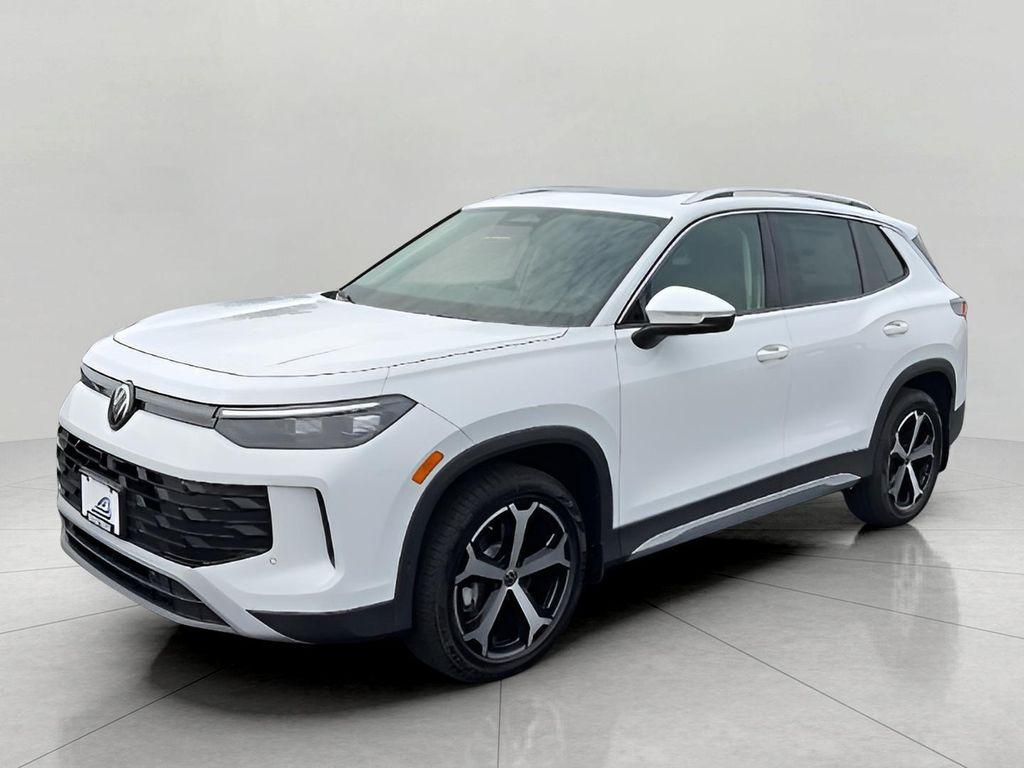 new 2025 Volkswagen Tiguan car, priced at $36,034