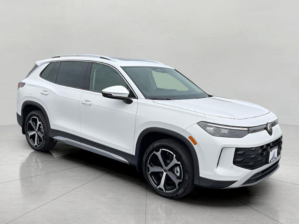new 2025 Volkswagen Tiguan car, priced at $36,034