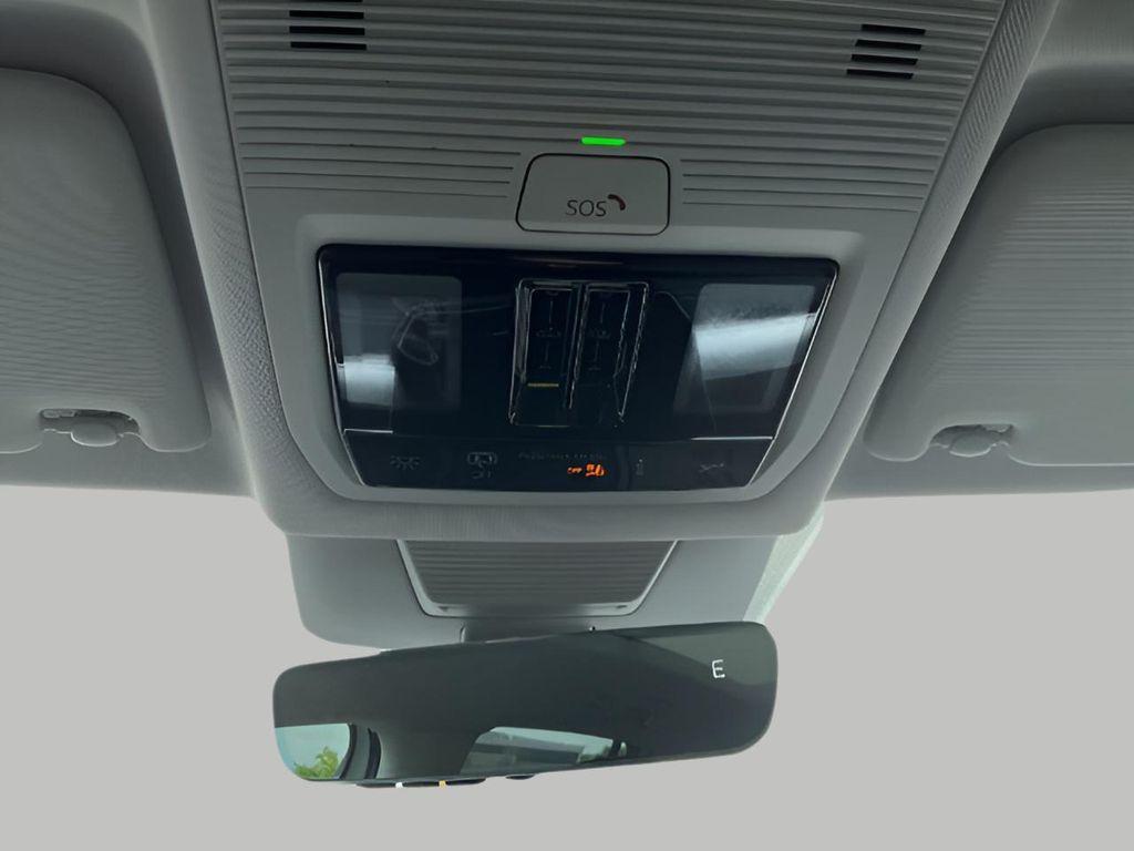 new 2025 Volkswagen Tiguan car, priced at $36,034