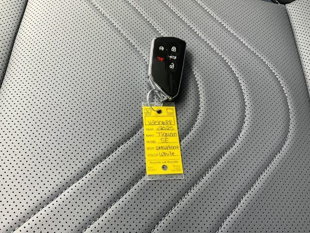 new 2025 Volkswagen Tiguan car, priced at $36,034
