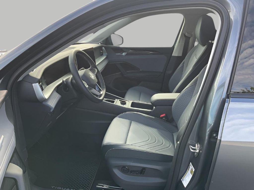 new 2025 Volkswagen Tiguan car, priced at $36,771