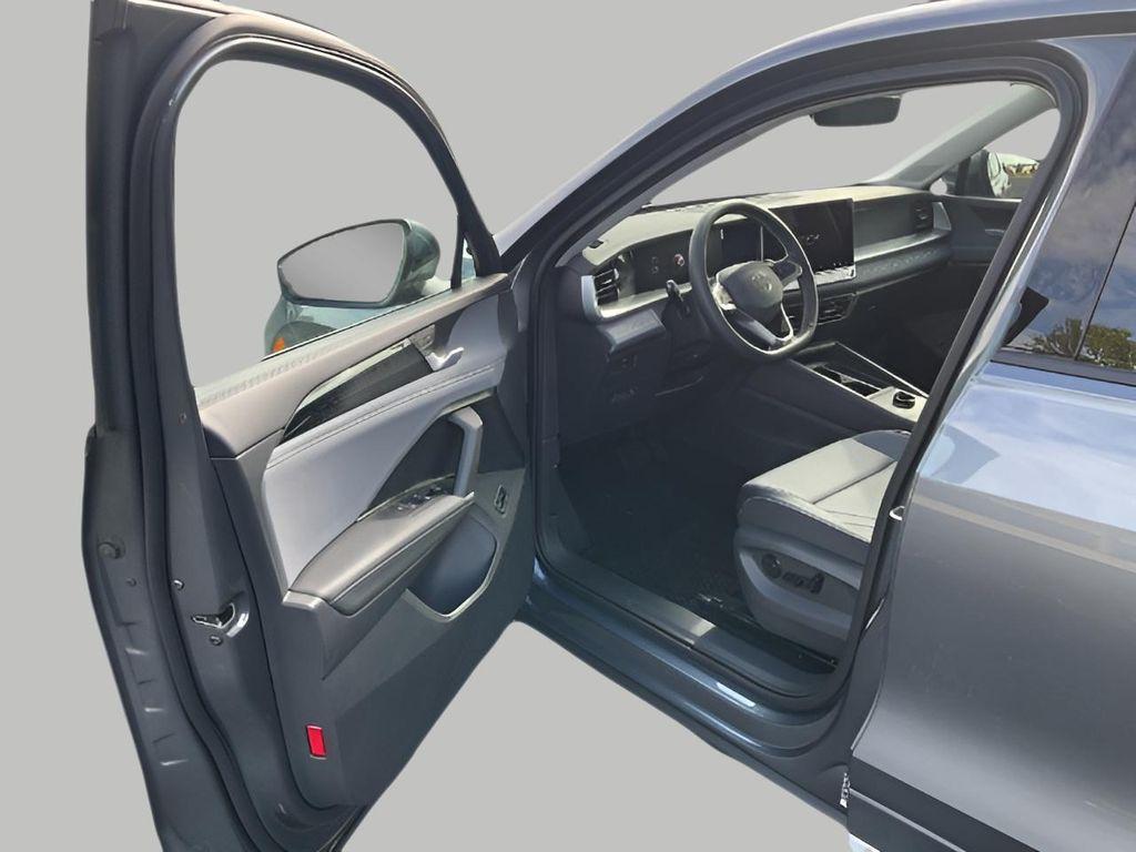 new 2025 Volkswagen Tiguan car, priced at $36,771