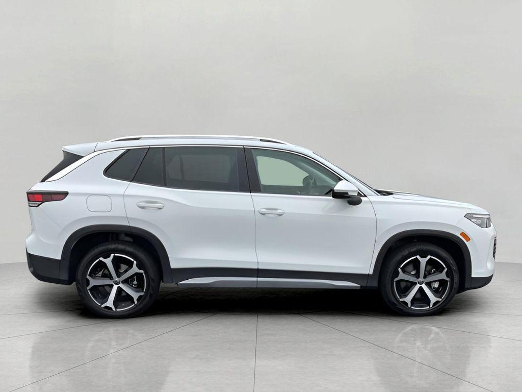 new 2025 Volkswagen Tiguan car, priced at $36,761