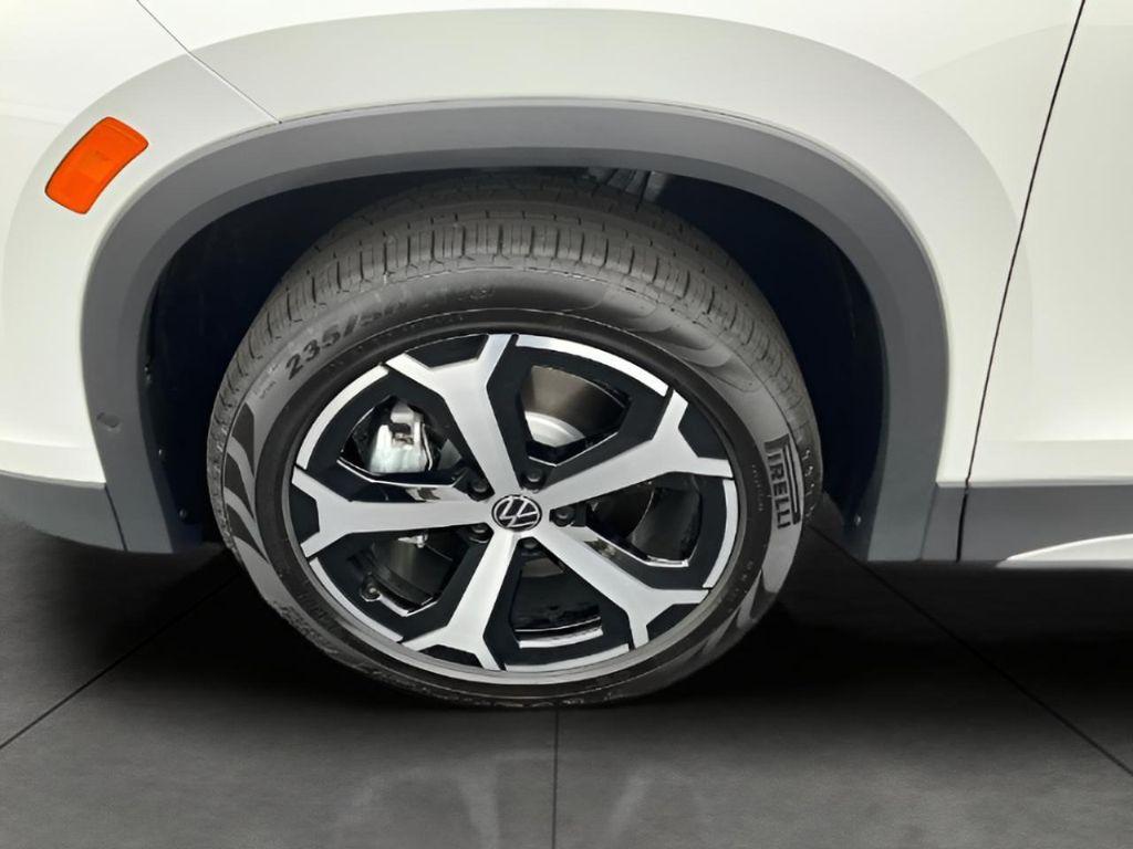 new 2025 Volkswagen Tiguan car, priced at $36,761