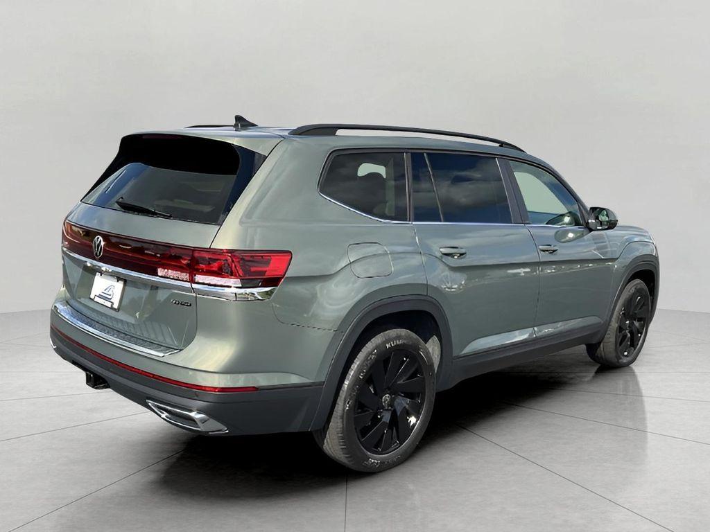 new 2026 Volkswagen Atlas car, priced at $48,022