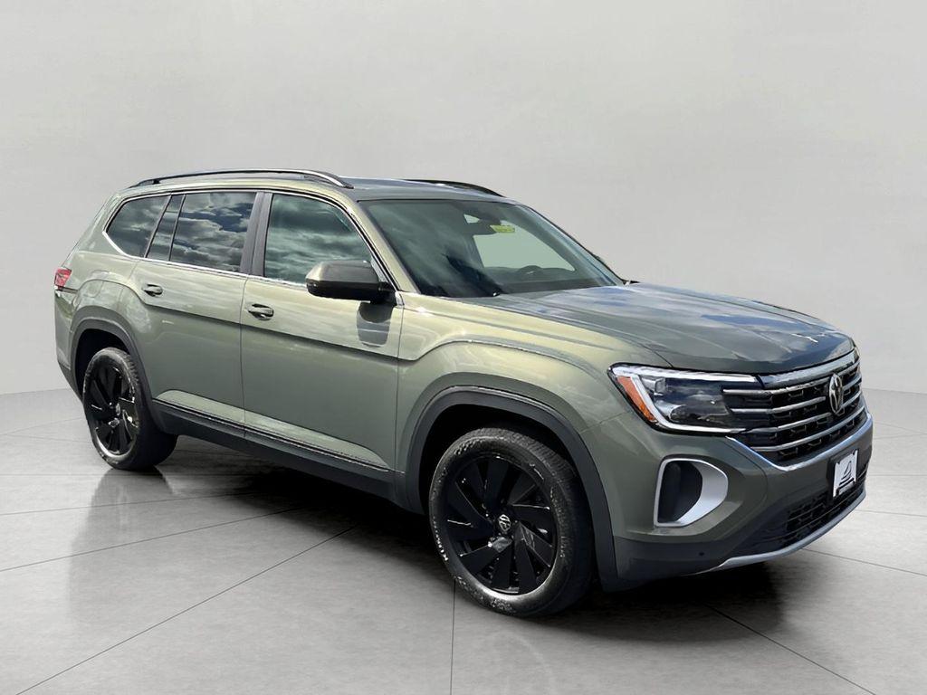 new 2026 Volkswagen Atlas car, priced at $48,022