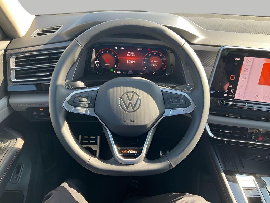 new 2026 Volkswagen Atlas car, priced at $49,862