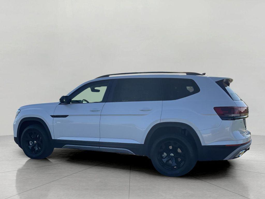 new 2026 Volkswagen Atlas car, priced at $49,862