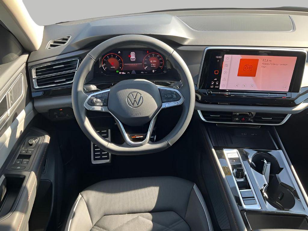 new 2026 Volkswagen Atlas car, priced at $49,862
